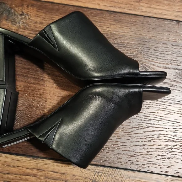 Steve Madden Chunky Block Heels - Picture 9 of 16